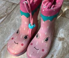 Rain boots size 23